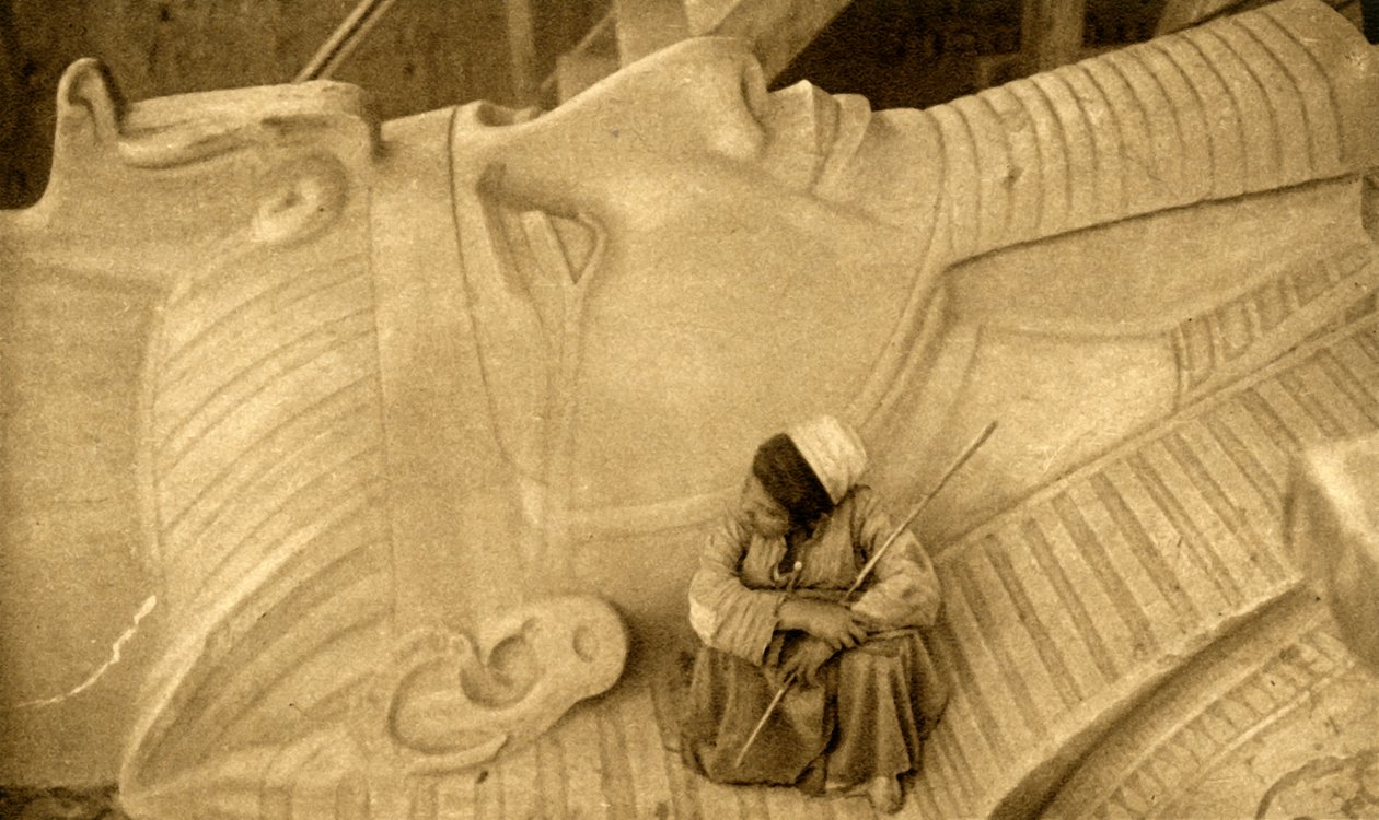 Memphis - cabeça da estátua de Ramsés II, c1918-c1939. de Unbekannt