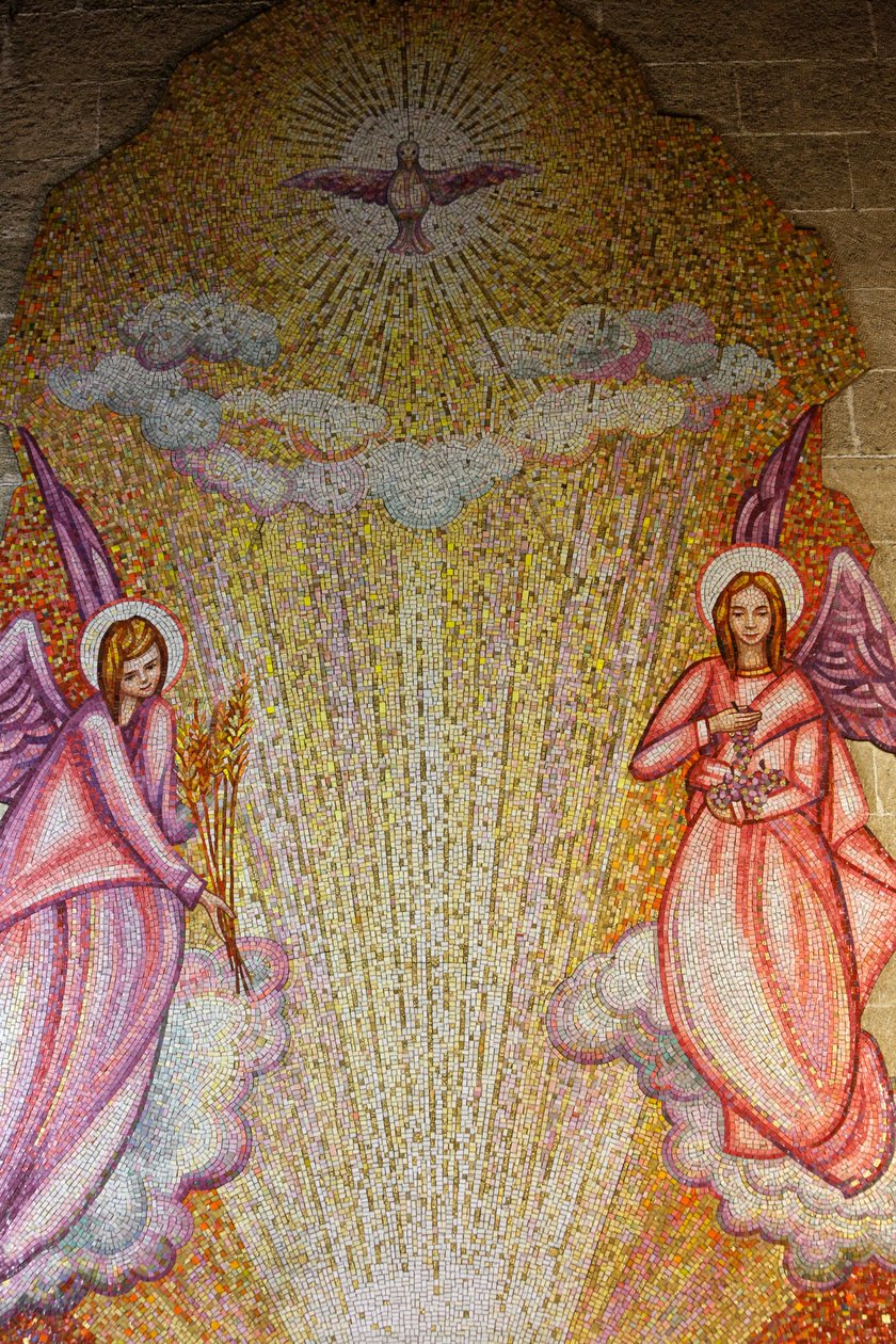 Mosaico na igreja Sacro Cuore di Gesu : anjos e fantasmas sagrados, Gallipoli, Italie de Unbekannt