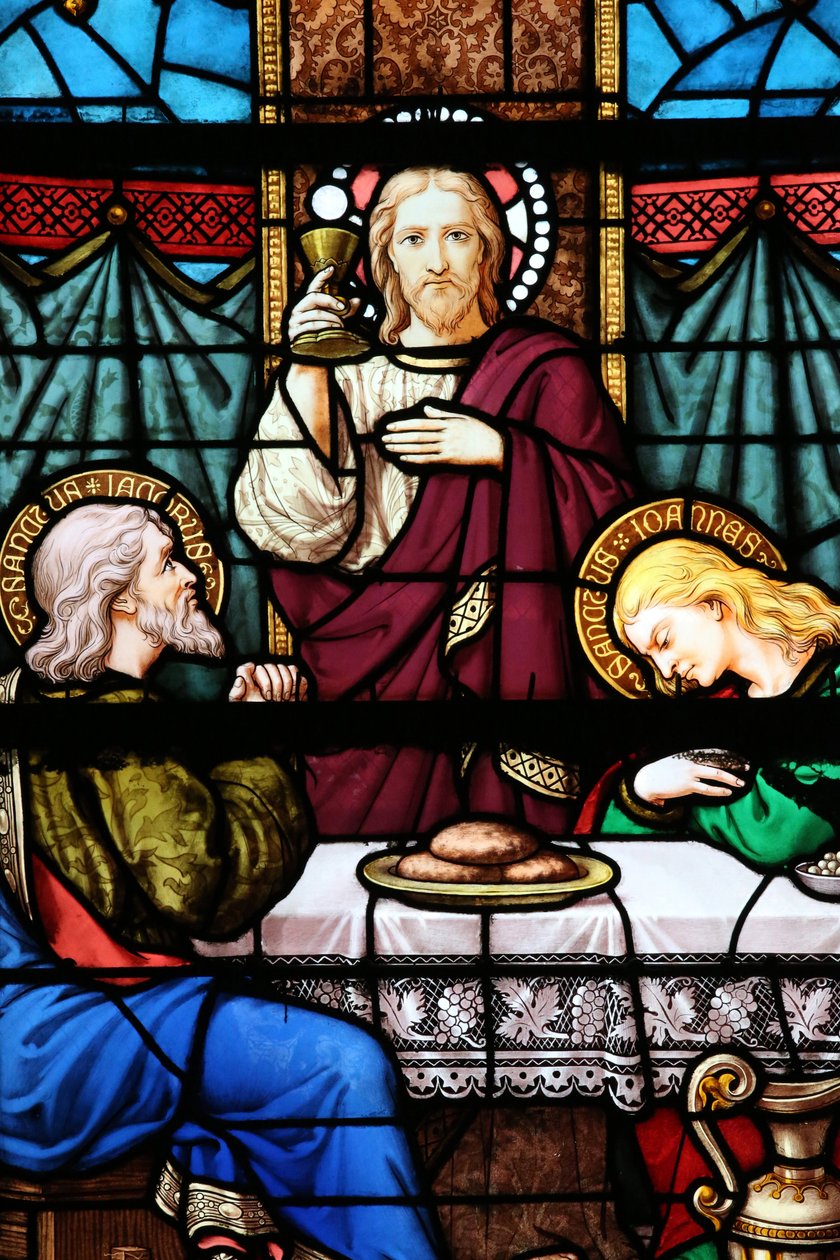 Catedral de Moulins. Janela de vidro manchado. A Última Ceia é a última refeição que Jesus compartilhou com seus Apóstolos em Jerusalém, 20160603, Moulins, Europa. de Unbekannt