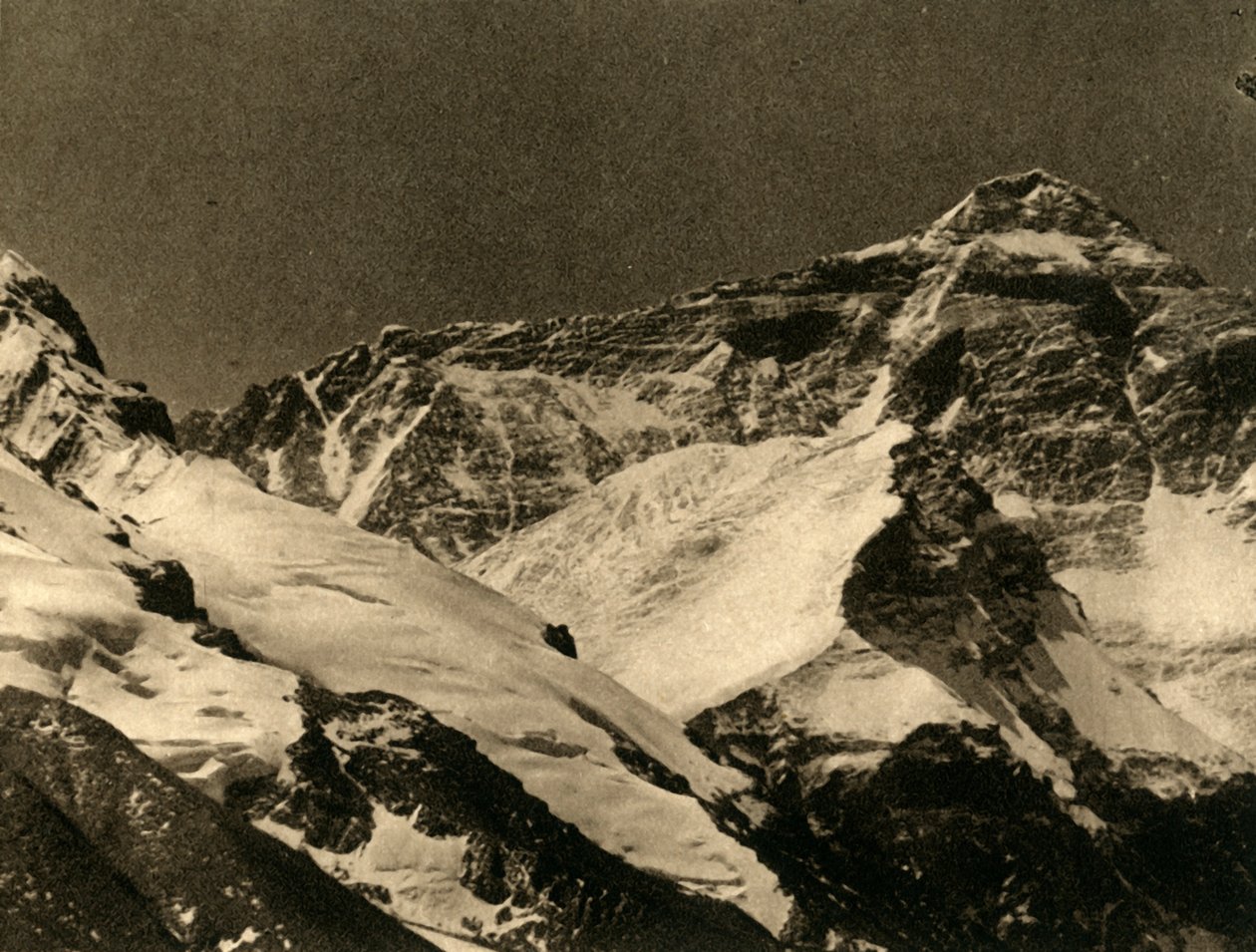 Monte Everest do acampamento base, c1918-c1939. de Unbekannt