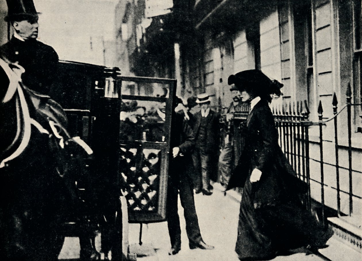 O Sr. Churchill Parte para Lua de Mel, 1908, 1945. de Unbekannt