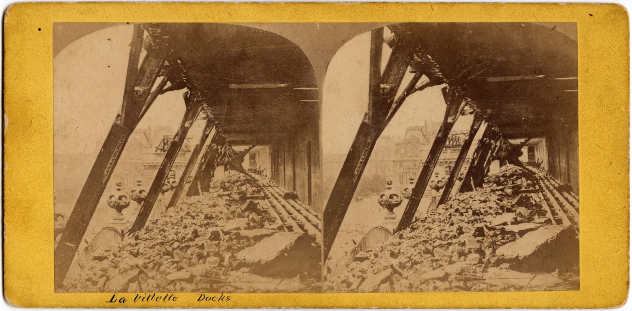 Município de Paris (1871): vista dos cais do Villette. Fotografia anónima. Impressão em papelão. Dim. 17x6 cm de Unbekannt