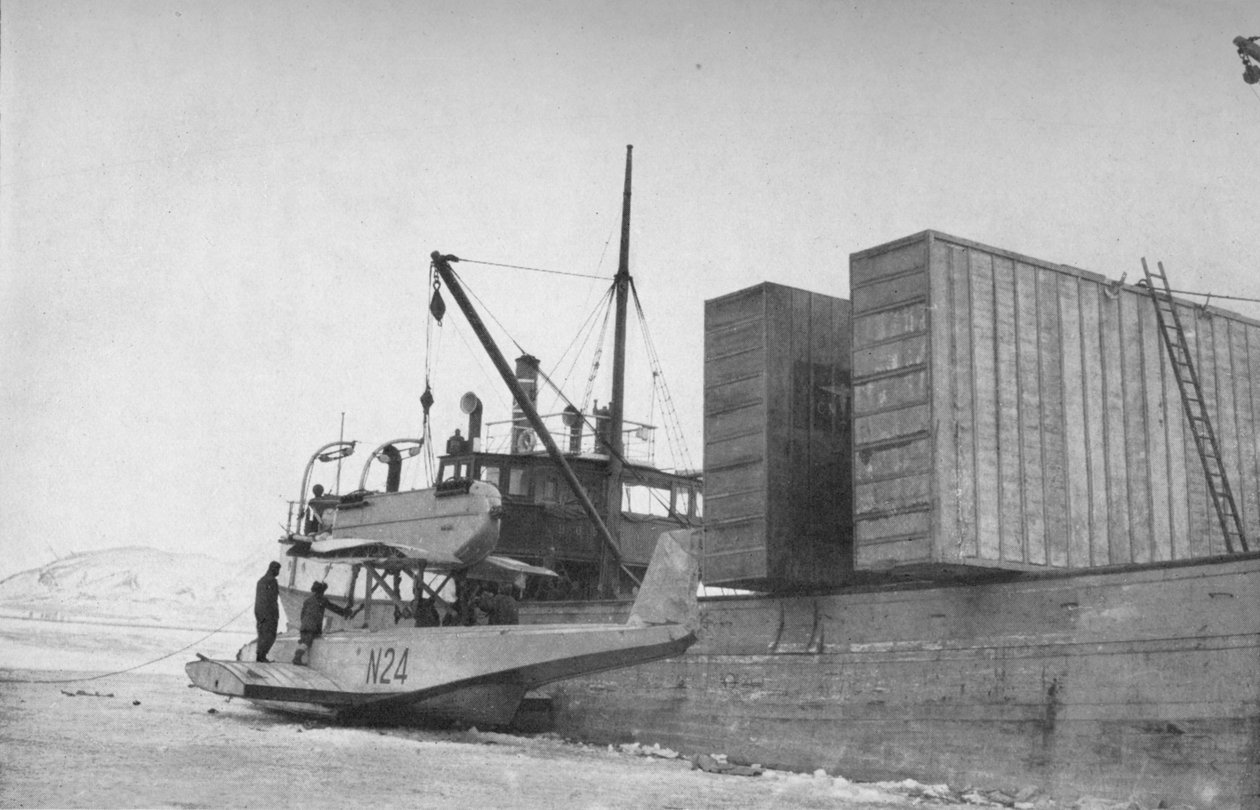 N24 nas torres do passatempo em Kings Bay, c1925, 1928 de Unbekannt