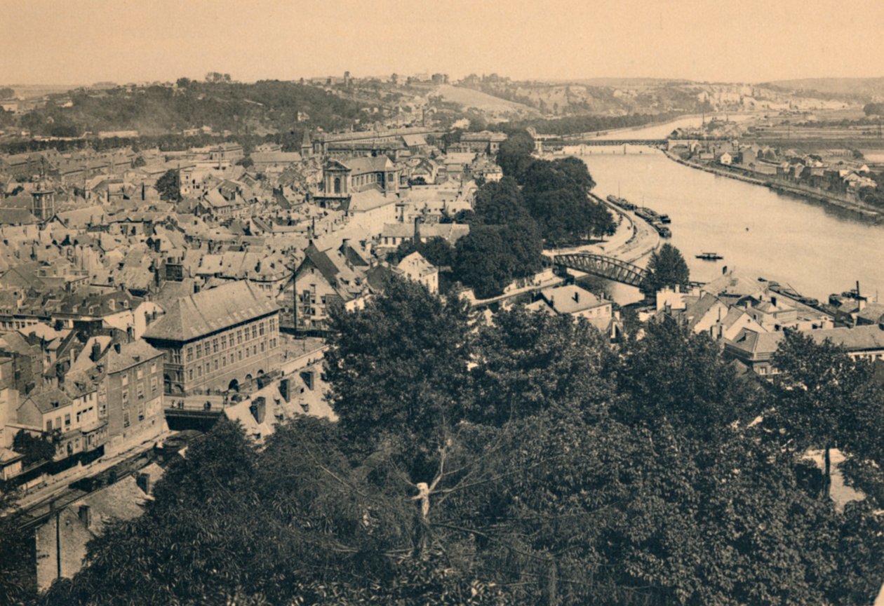 Namur. Vista da cidade e afluência de Sambre e Meuse, c1900 de Unbekannt