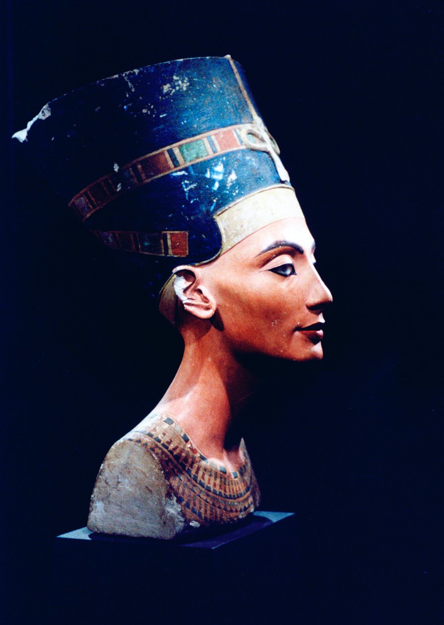 Nefertiti, rainha egípcia e consorte de Akhenaton, século XIV aC de Unbekannt
