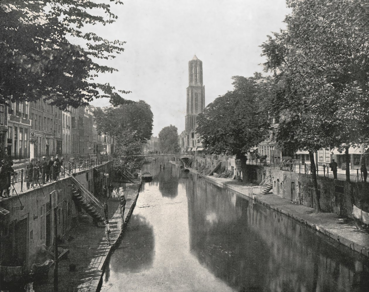Canal velho e Dom Tower, Utrecht, Holanda, 1895. de Unbekannt