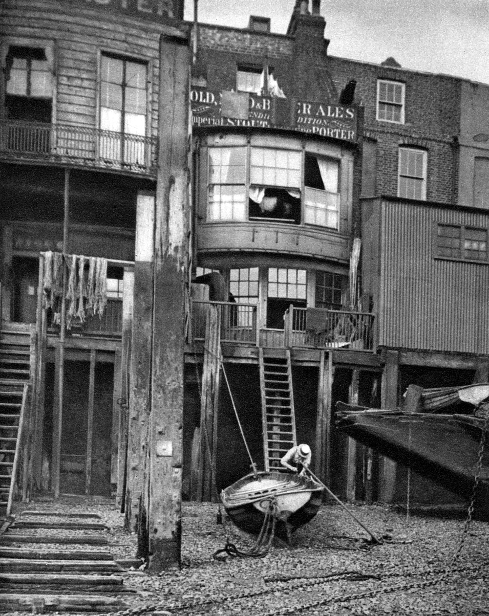 Antigo pub no rio Tamisa, Londres, 1926-1927 de Unbekannt