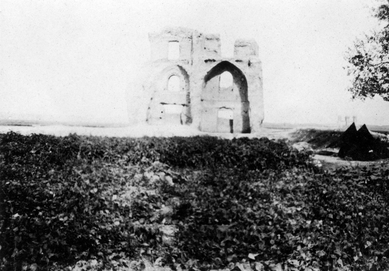 Antiga ruína nas margens do rio Tigre, Mosul, Mesopotâmia, 1918 de Unbekannt
