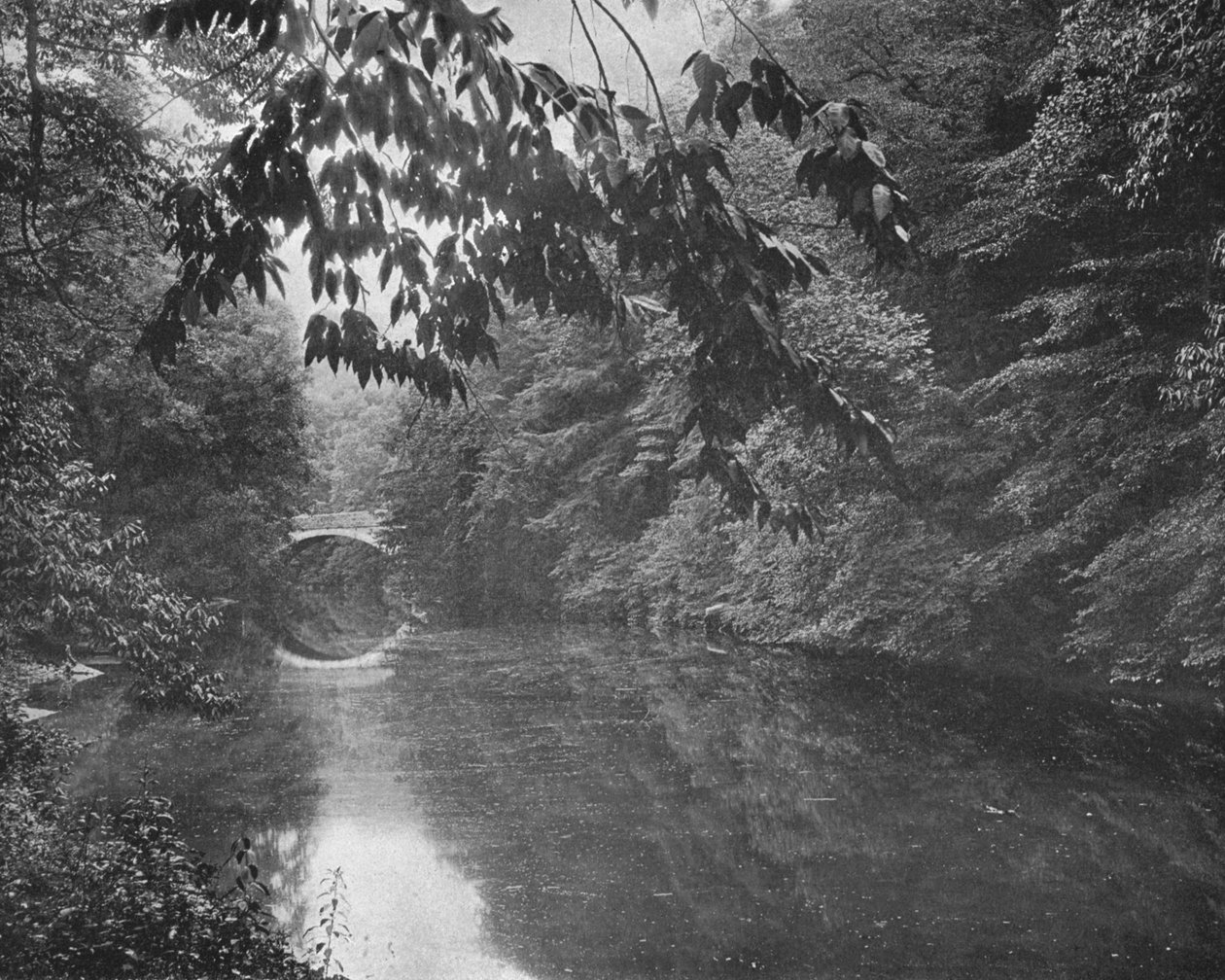 Em Wissahickon Creek, Fairmount Park, Filadélfia, EUA, c1900. de Unbekannt