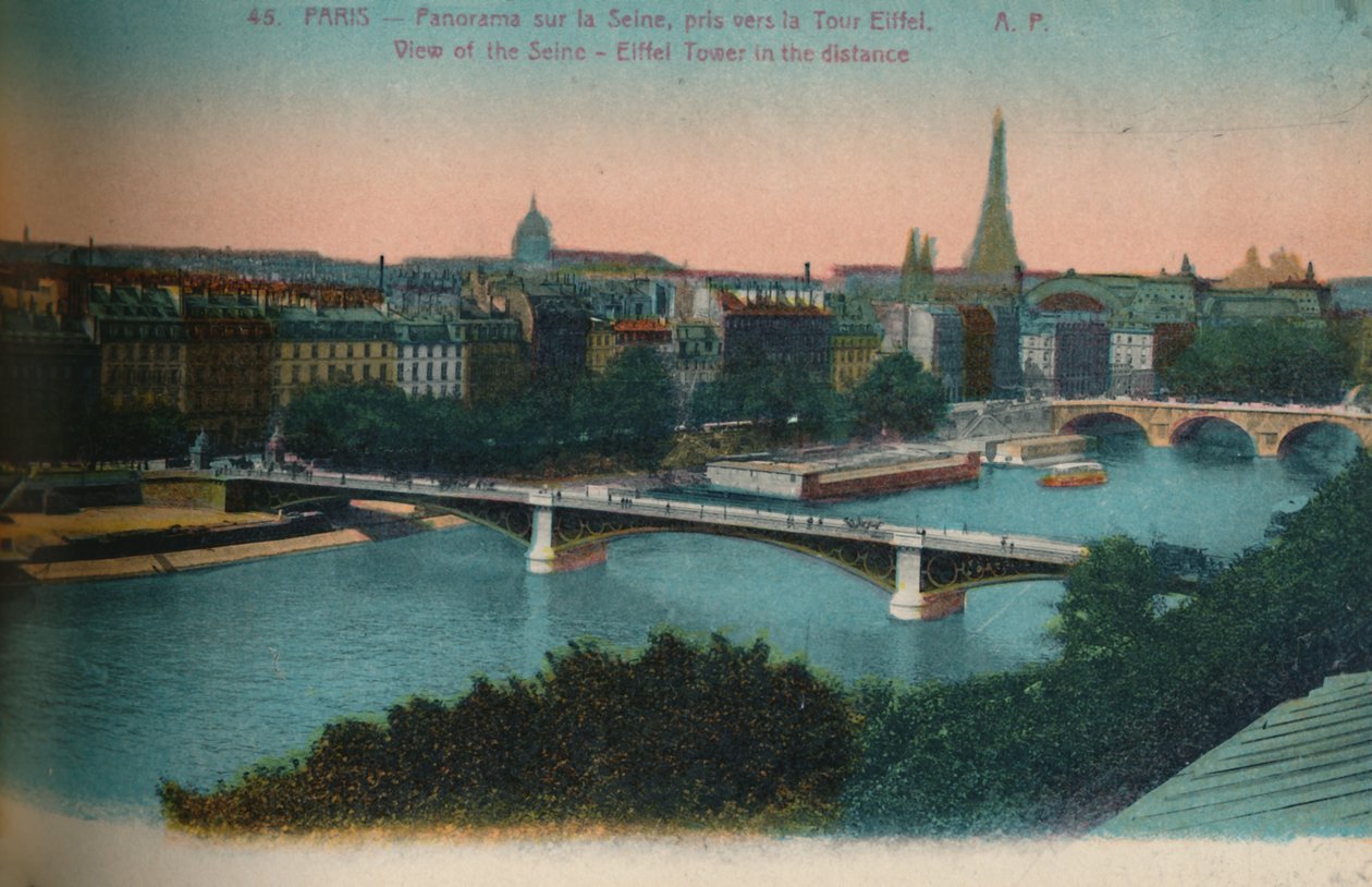 Panorama do rio Sena com a Torre Eiffel à distância, Paris, c1920 de Unbekannt