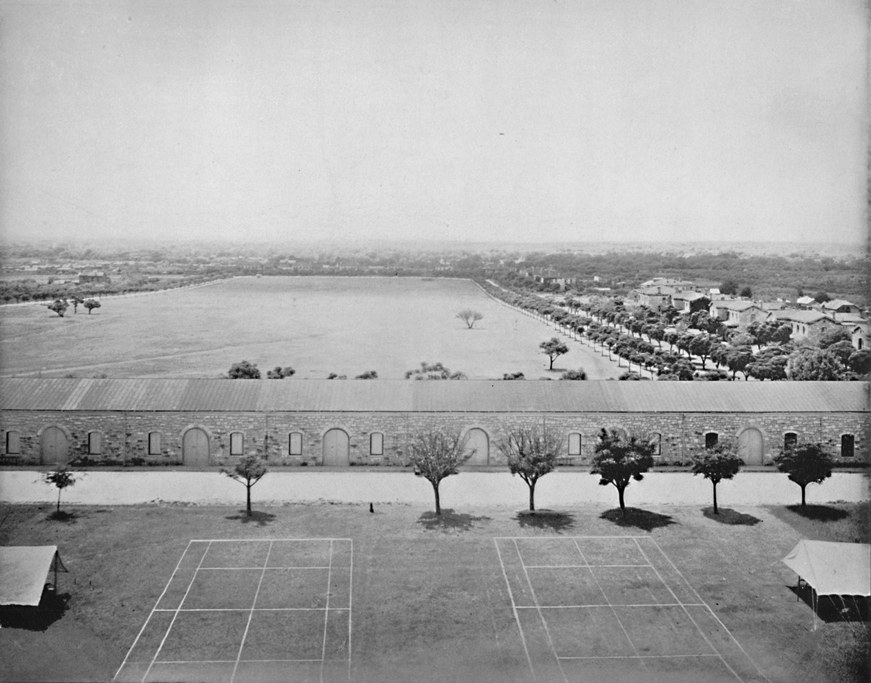 Parade Grounds, San Antonio, Texas, c1897. de Unbekannt