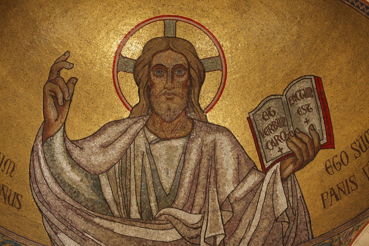 Paris, França Cristo Pantocrator (em glória) na igreja de Saint-Pierre-de-Montrouge, Paris, França de Unbekannt