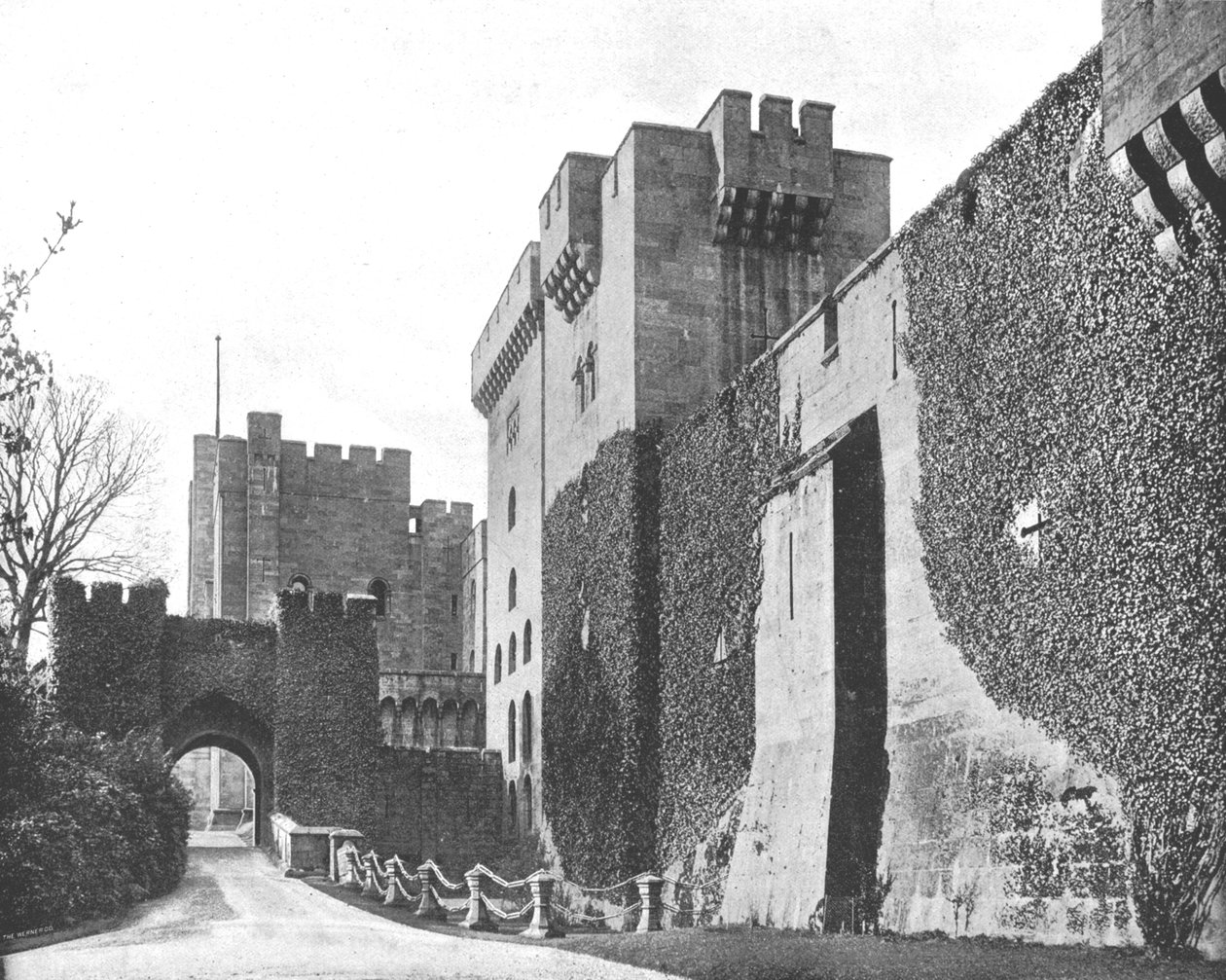 Penrhyn Castle, Bangor, Gales do Norte, 1894. de Unbekannt