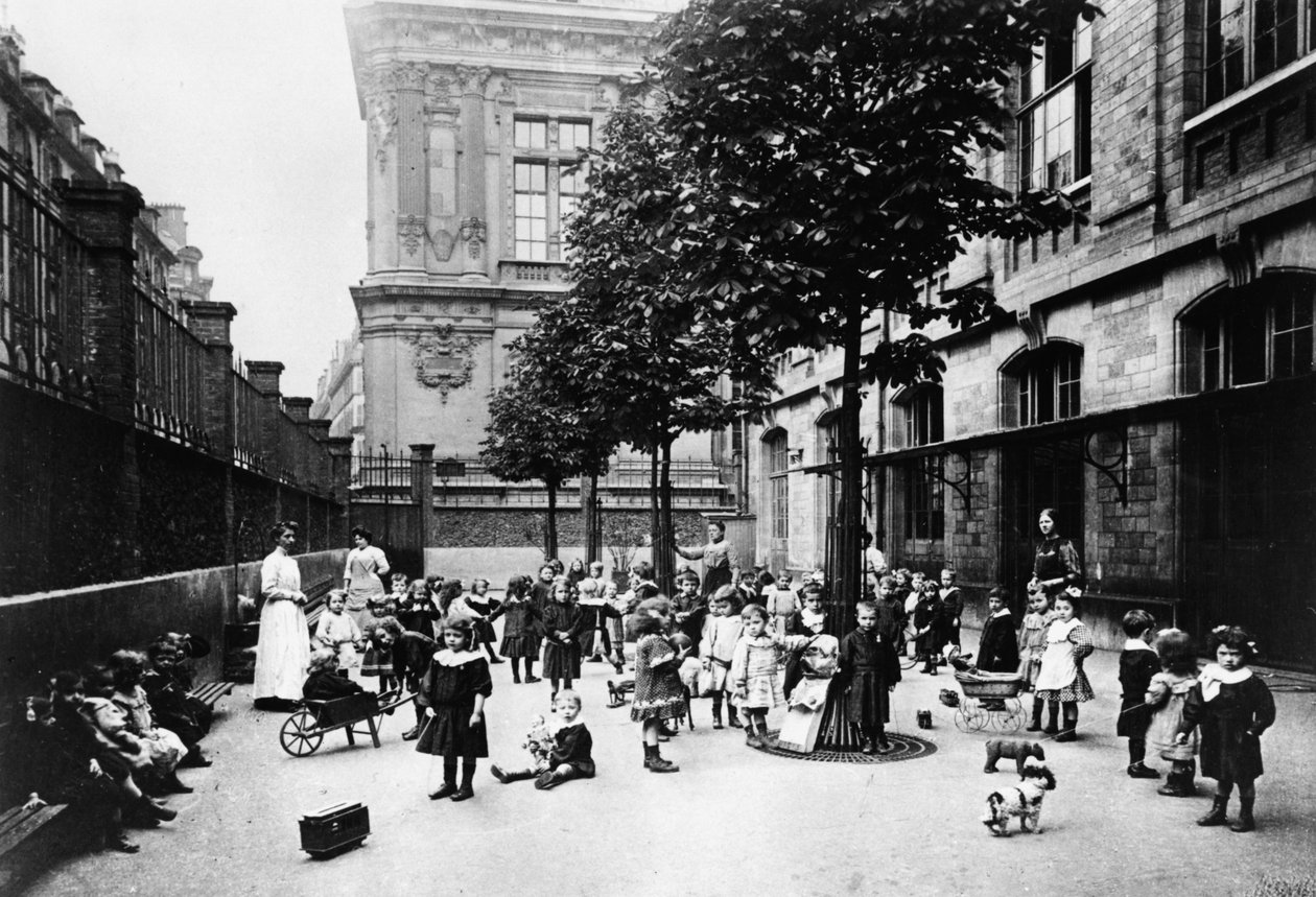 Fotografia de crianças na escola durante a Comuna de Paris, 1871 de Unbekannt