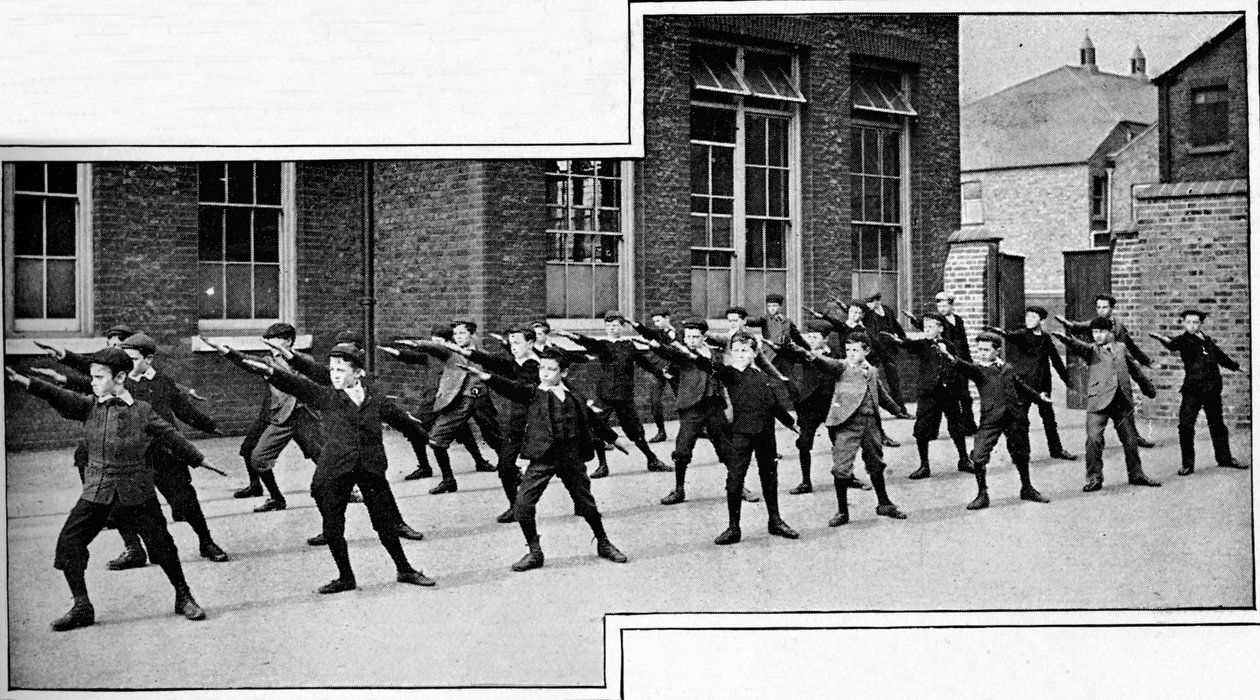 Exercício físico em uma escola de Londres, c1900 1901 de Unbekannt