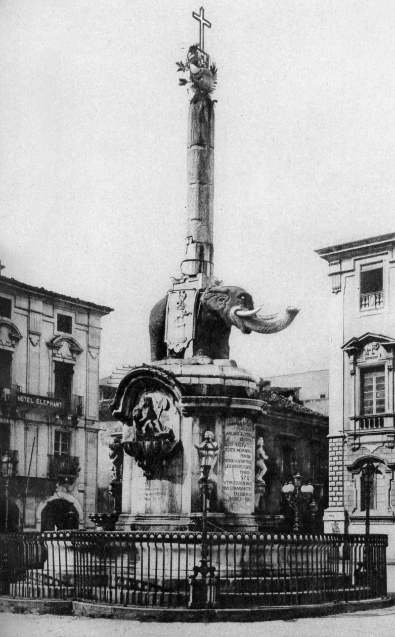 Praça da Catedral Piazza del Duomo, Catania, Sicília, Itália, c1923 de Unbekannt