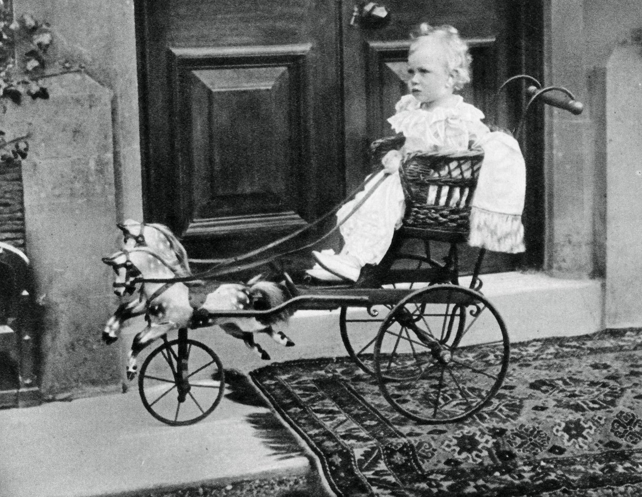 Príncipe Albert Windsor aos um ano de idade, c1896 de Unbekannt
