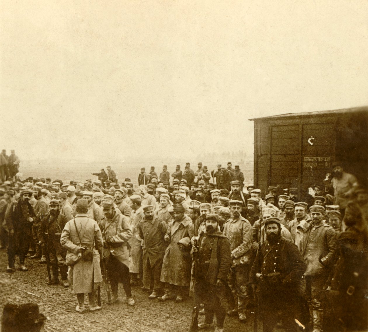 Prisioneiros em Perthes les Hurlus, norte da França, c1914-c1918 de Unbekannt