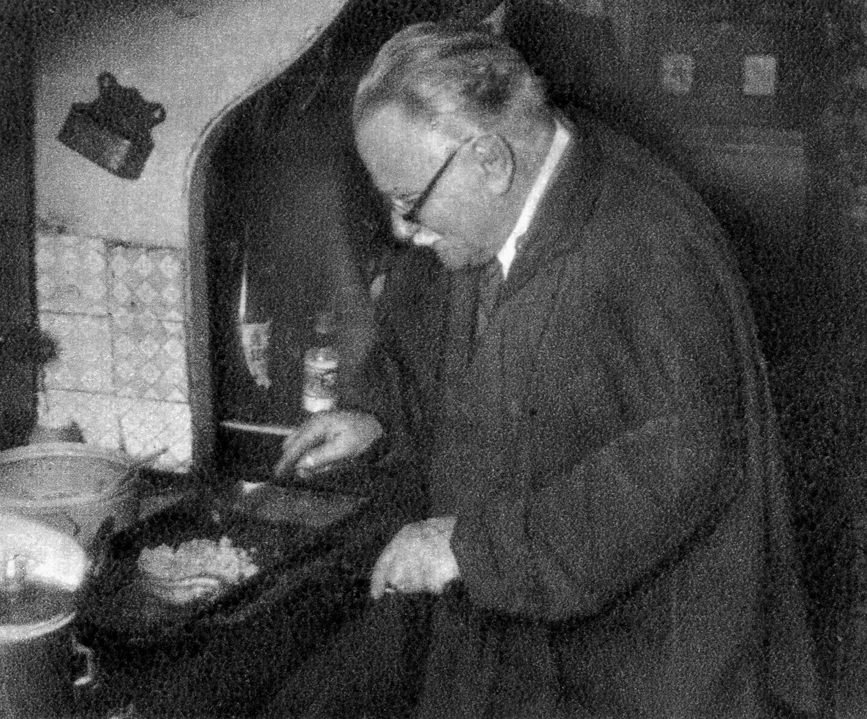 Prosper Montagne, chef e autor francês, 1932 de Unbekannt
