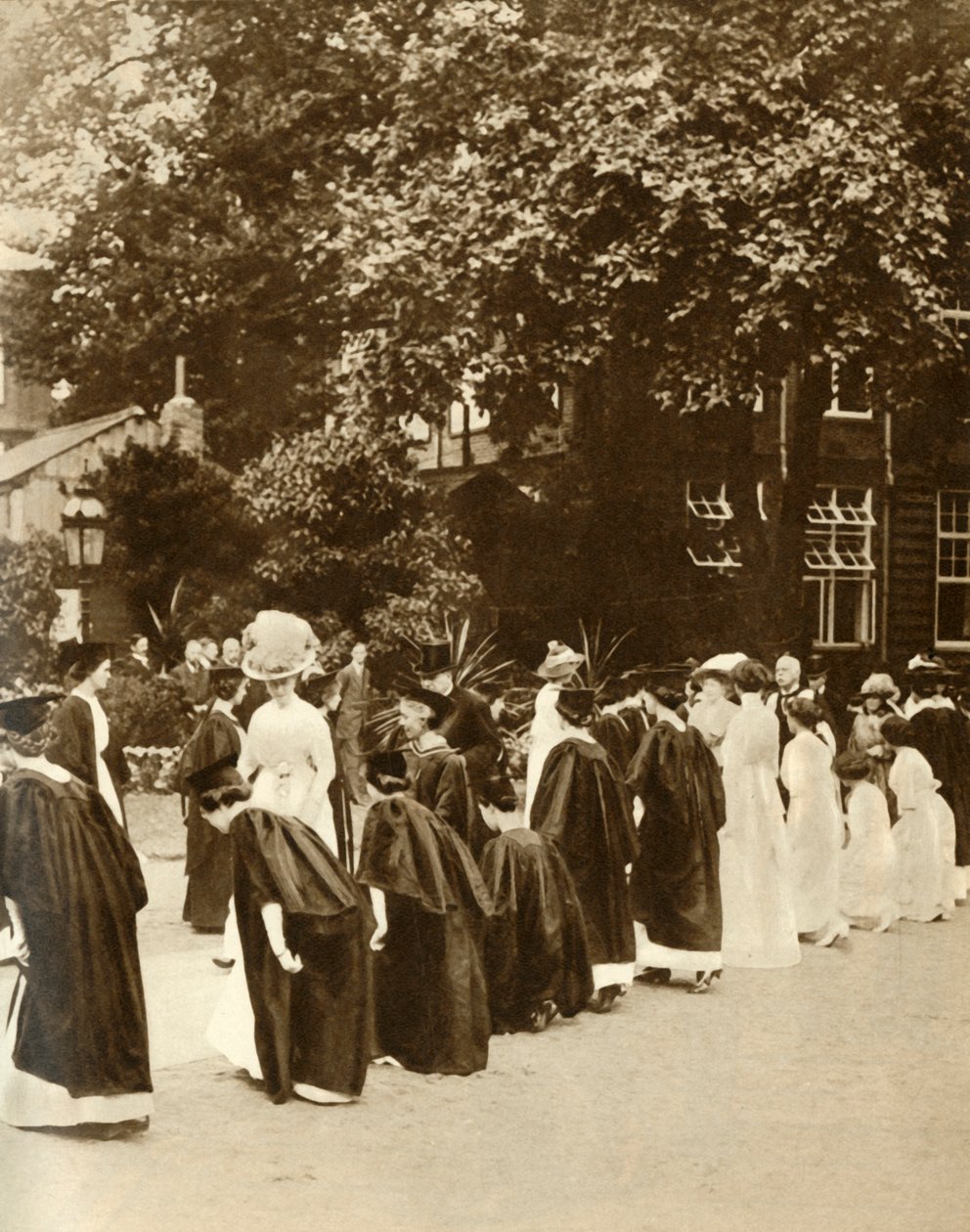 Queen Mary no Bedford College, Londres, 1913, 1935. de Unbekannt