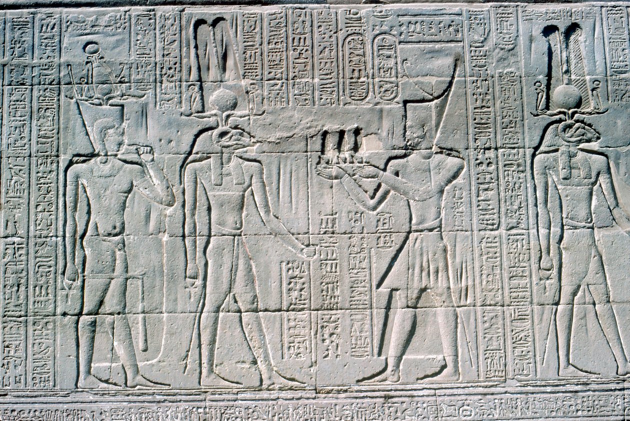 Alívio do Faraó antes de Khnum, Templo de Khnum, Períodos Ptolomaico e Romano de Unbekannt