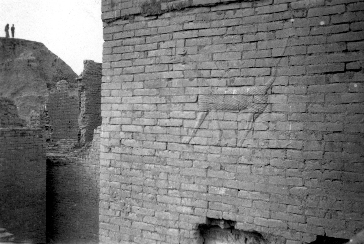 Alívio no portão de Ishtar, Babilônia, 1917-1919 de Unbekannt
