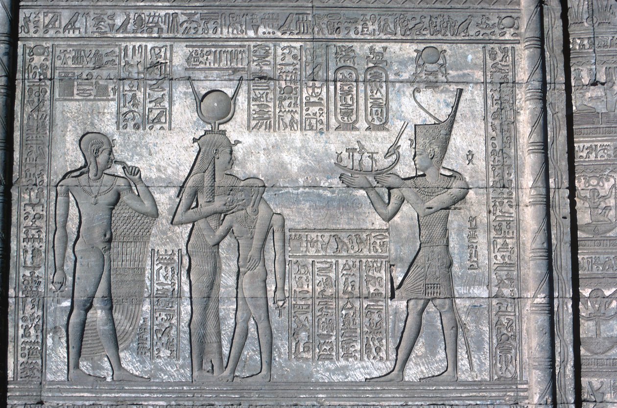 Relevo no Mammisi romano, Templo de Hathor, final ptolomaico e romano, c125 aC - c60 dC de Unbekannt