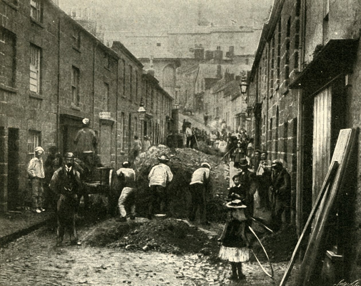 Remoção de detritos trazidos para baixo por uma inundação em St. Ives, 1901. de Unbekannt