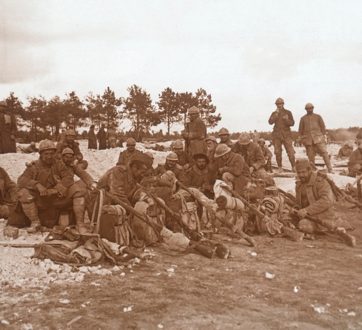 Parada para descanso, Champagne, norte da França, c1914-c1918 de Unbekannt