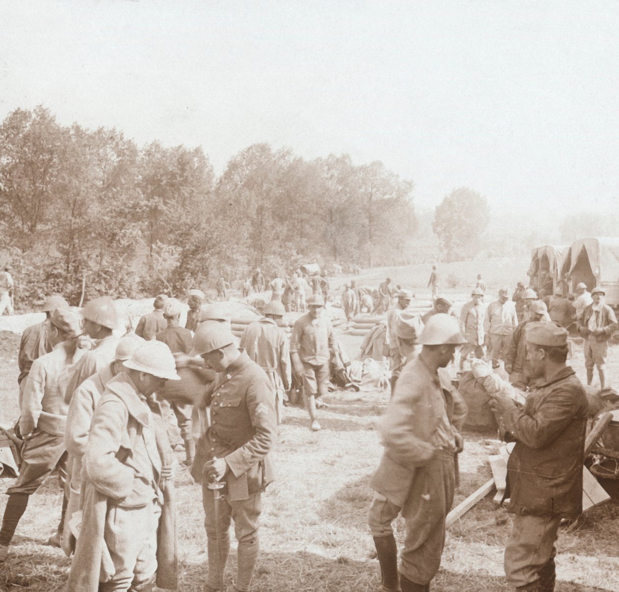 Parada para descanso, Genicourt, norte da França, c1914-c1918 de Unbekannt