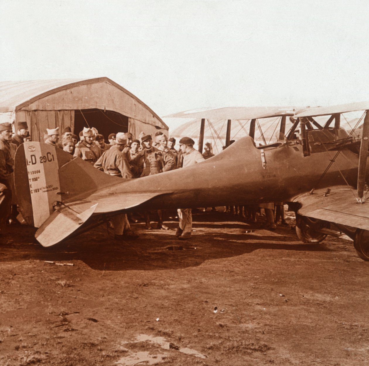 Retorno do avião de combate, c1914-c1918 de Unbekannt