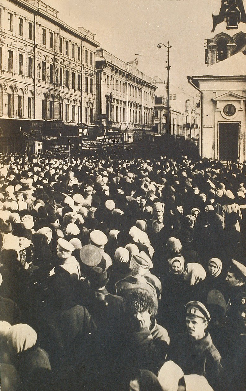 Multidões revolucionárias em Tverskaya, Moscou, Rússia, c1905-c1917 de Unbekannt