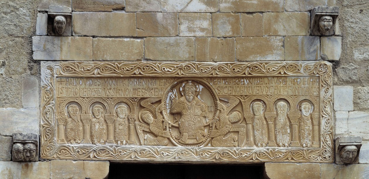 Arte românica: lintel representando um grupo de apolões em torno de Cristo apoiados por dois anjos. Igreja de São Miguel de Saint Genis des Fontaines. Século XI (Pirenéus Orientais) de Unbekannt