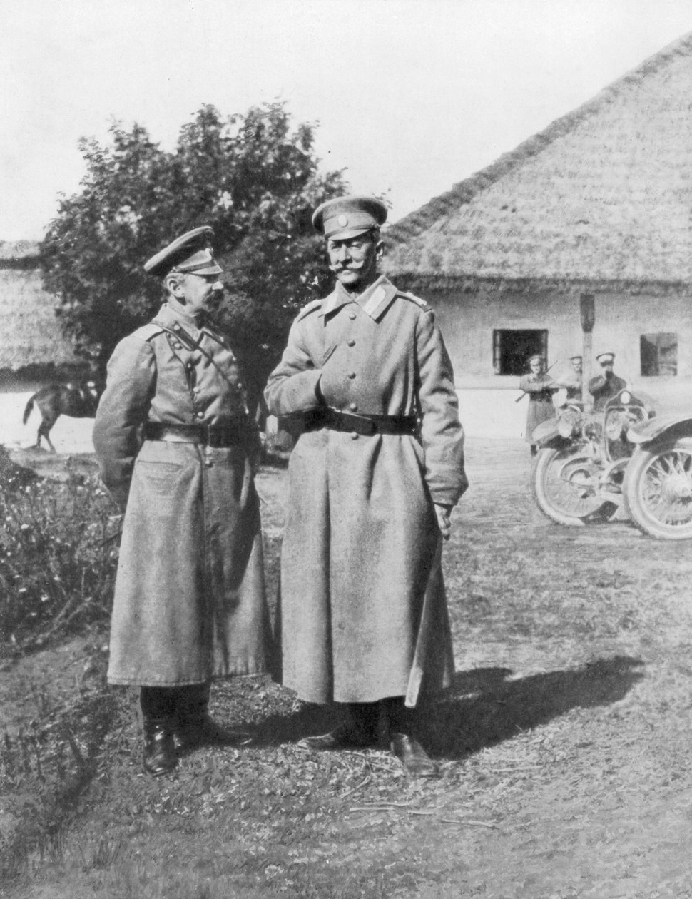 Generais russos Gurko e Brusilov, 1917 de Unbekannt