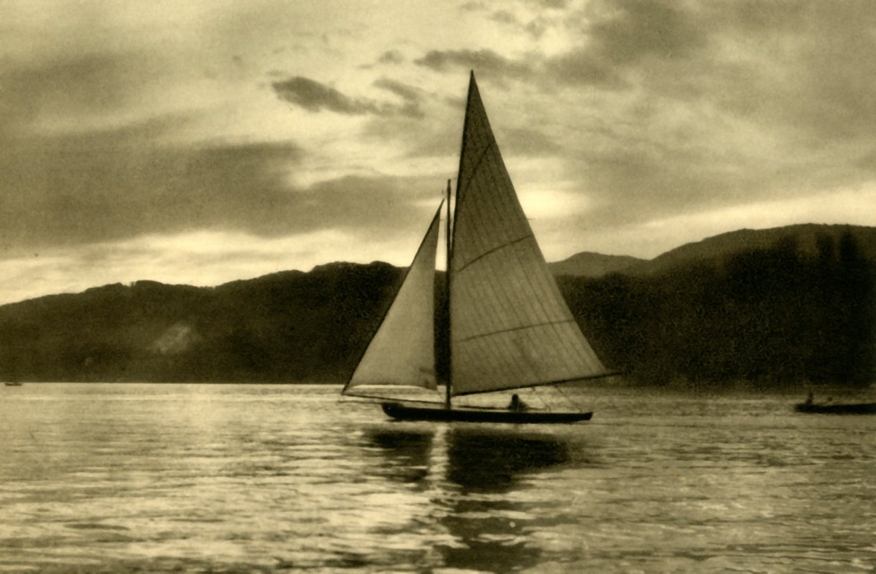 Navegando no Wörthersee, Carinthia, Áustria, c1935. de Unbekannt