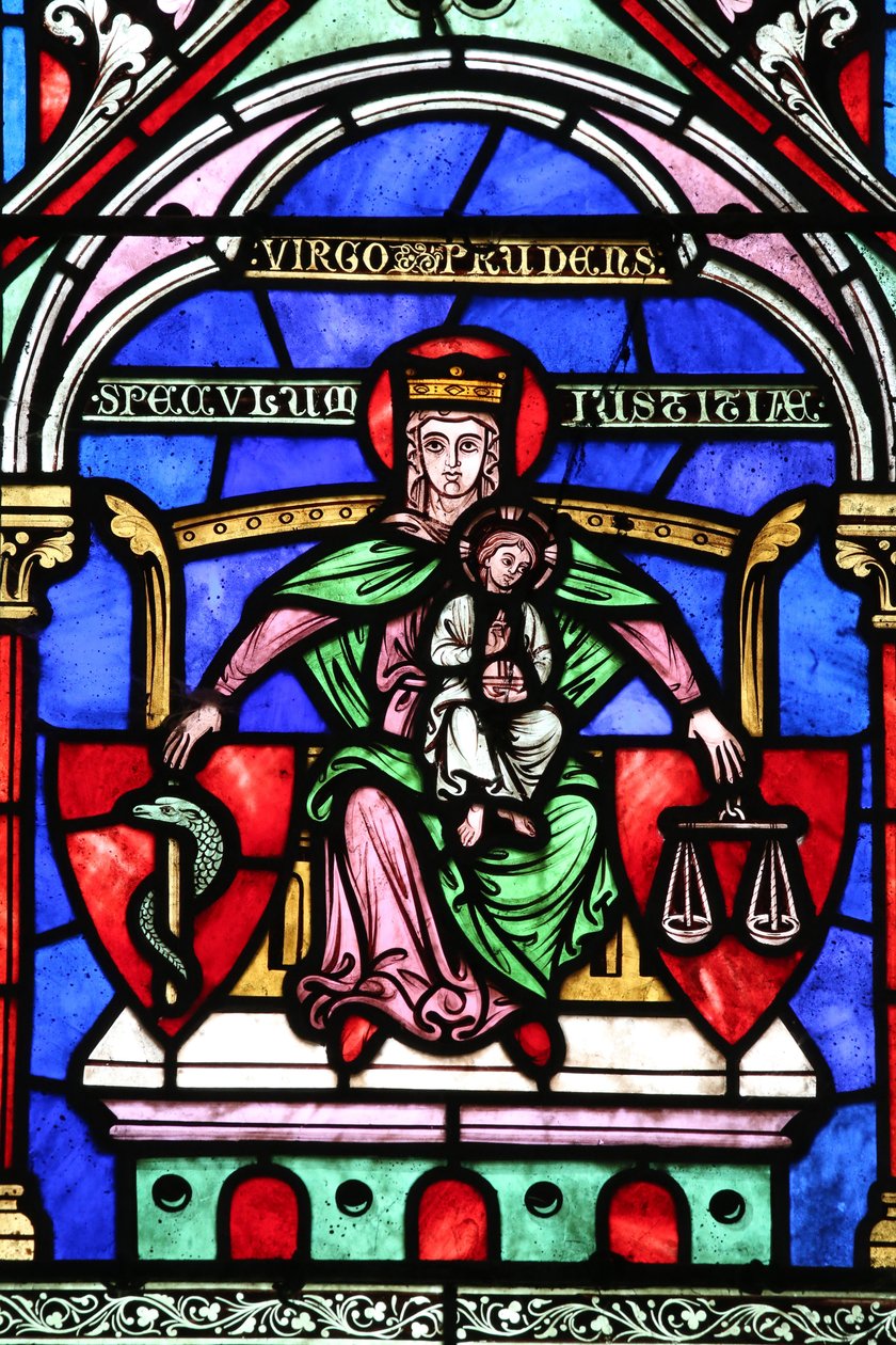 Igreja de Saint Fargeau. Janela de vidro manchado. Virgem Maria e o Menino Jesus. França de Unbekannt