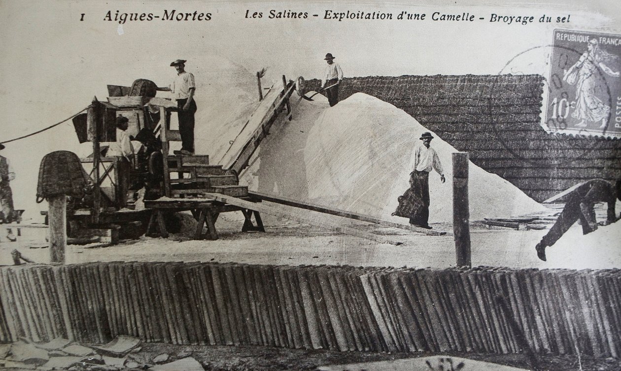 Saltworks, Camargue, Aigues-Mortes, Provença, França (foto a p/b) de Unbekannt