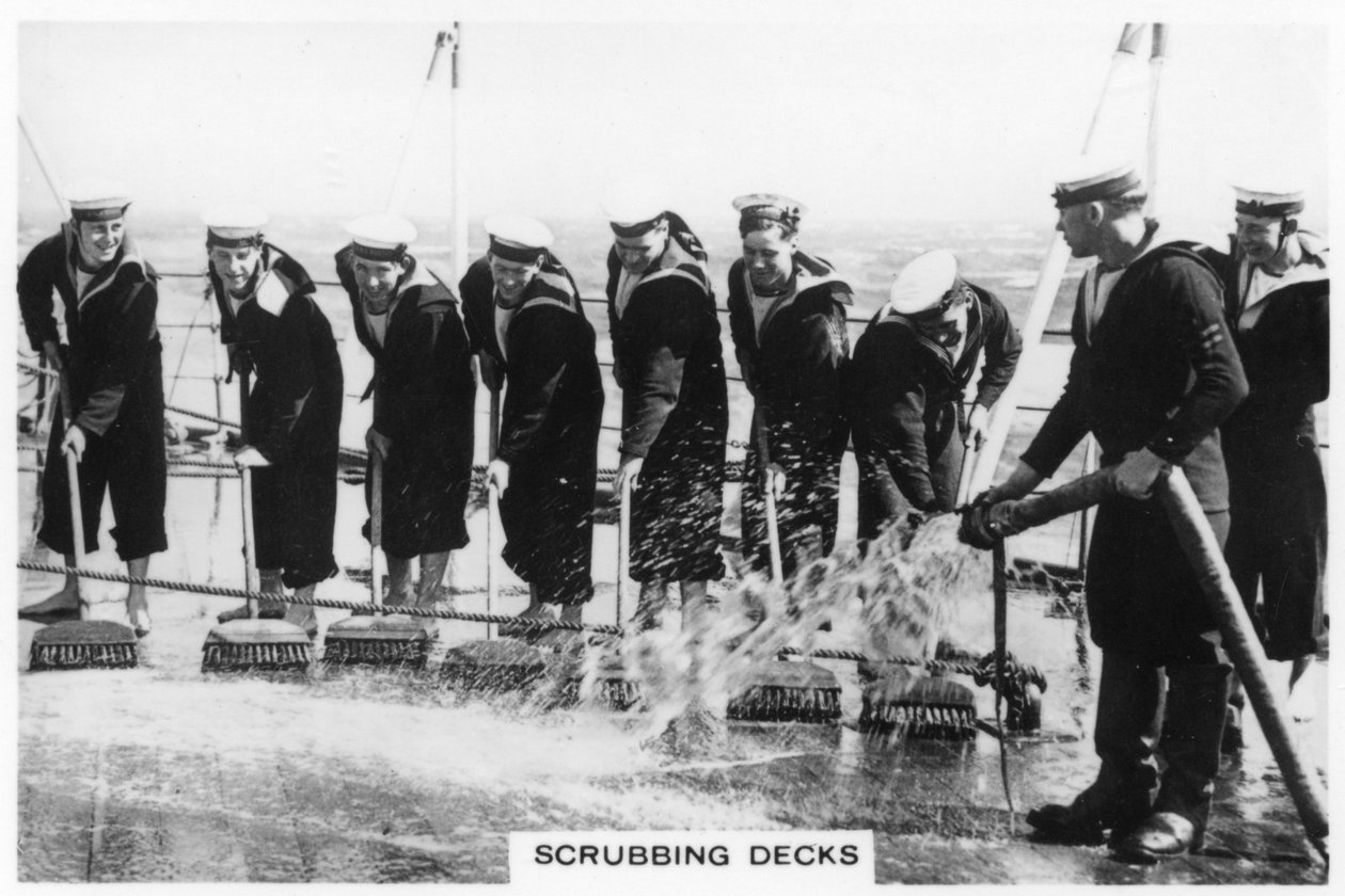 Esfregando o convés a bordo do HMS Nelson, 1937 de Unbekannt