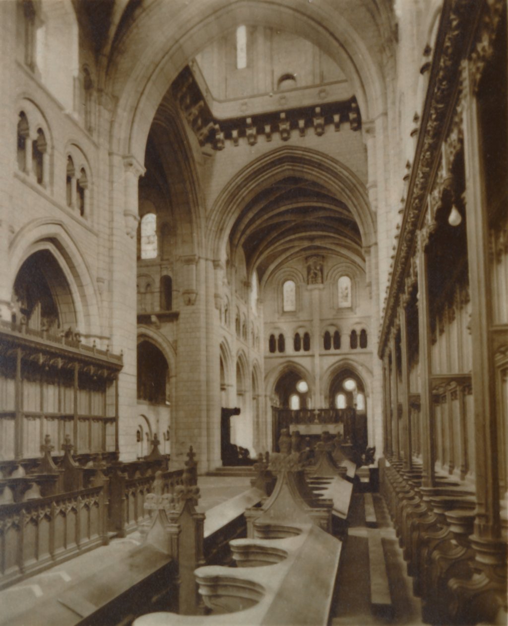 Seção do Interior, Buckfast Abbey Church, final do século XIX e início do século XX de Unbekannt