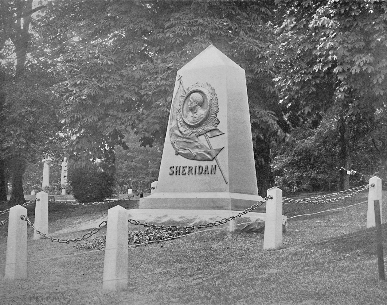 Túmulo de Sheridans, cemitério nacional, Washington, DC, c1897. de Unbekannt
