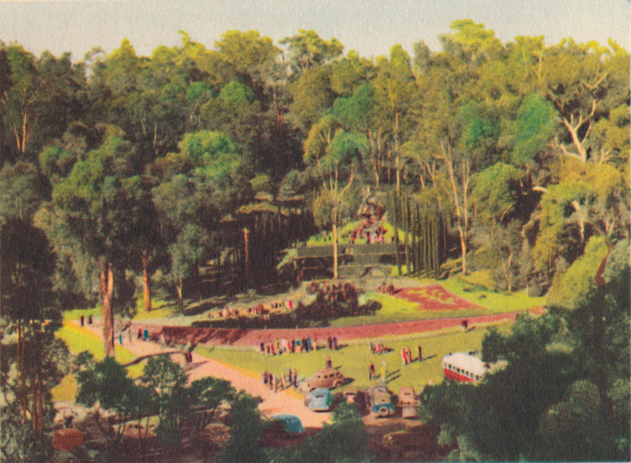 Shrine of Remembrance, Araluen, c1947. de Unbekannt