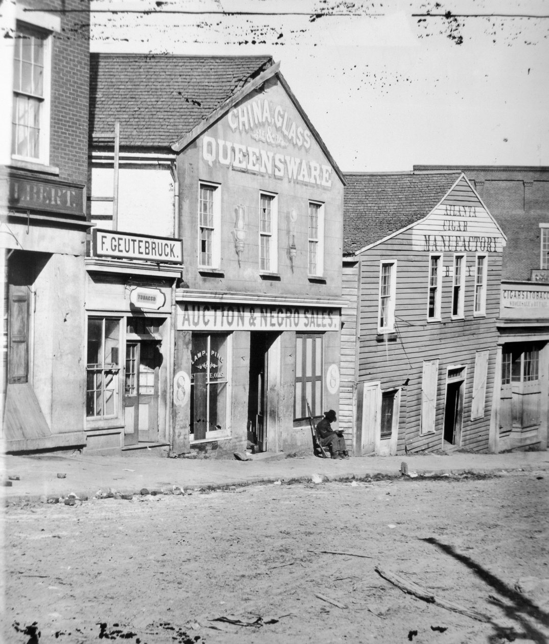 Loja de leilões de escravos, Atlanta, Geórgia, EUA, c1860-62 de Unbekannt