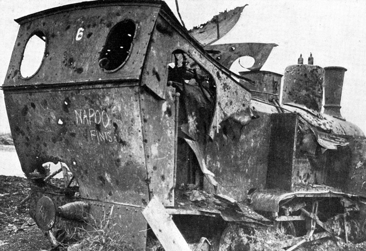 Locomotiva despedaçada em Peronne, França, primeira guerra mundial, 1917, c1920 de Unbekannt