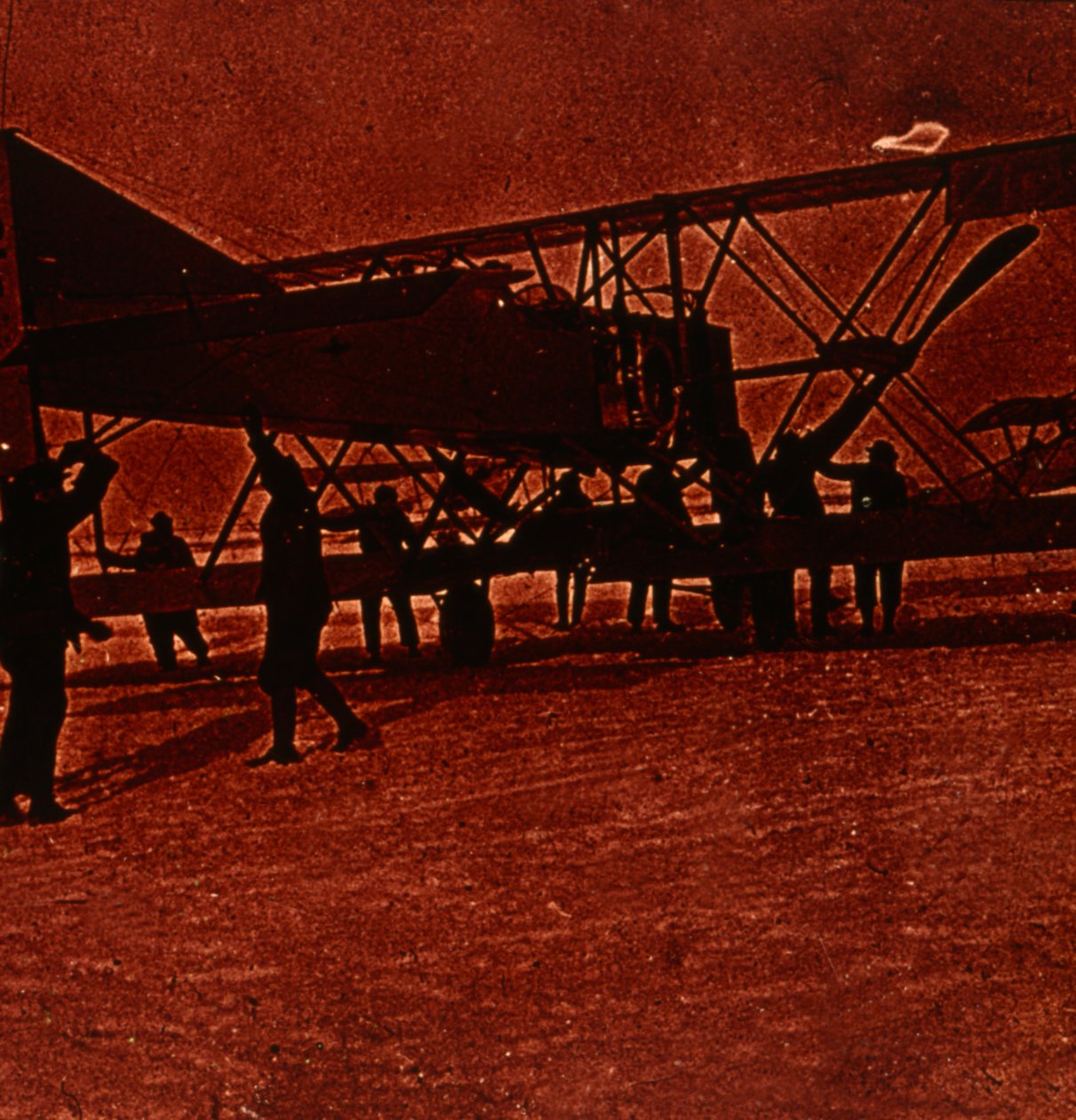 Manobras na neve, c1914-c1918 de Unbekannt