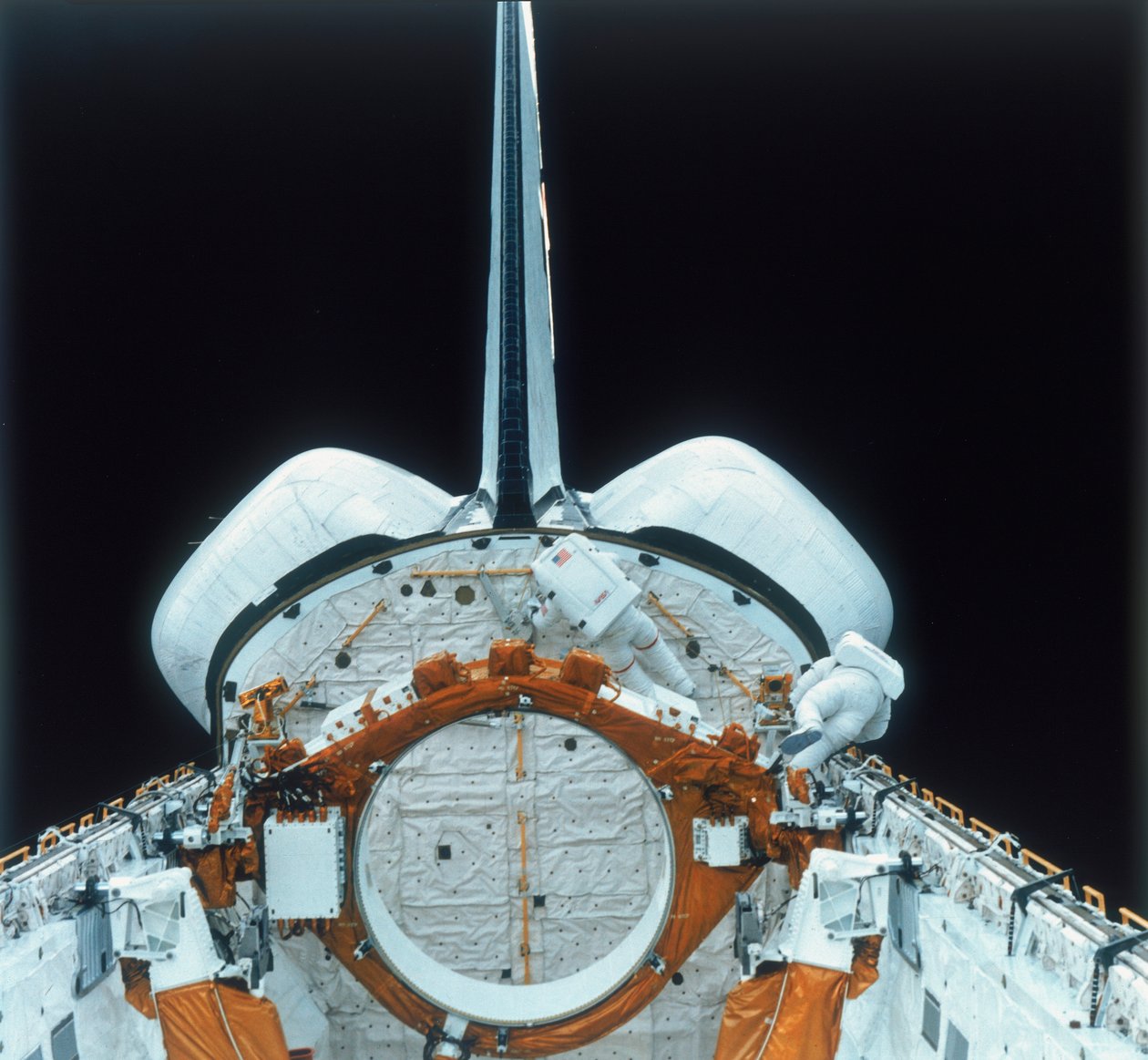 Astronauta do ônibus espacial no EVA, década de 1980 de Unbekannt