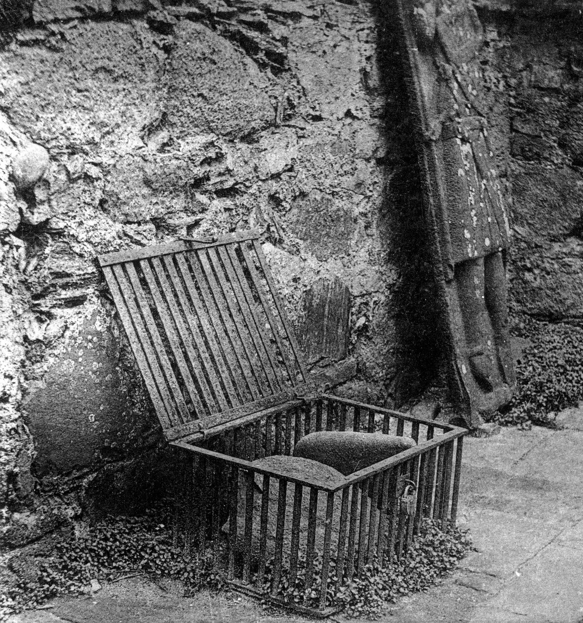 Almofada de pedra de St Columbas, início do século XX de Unbekannt