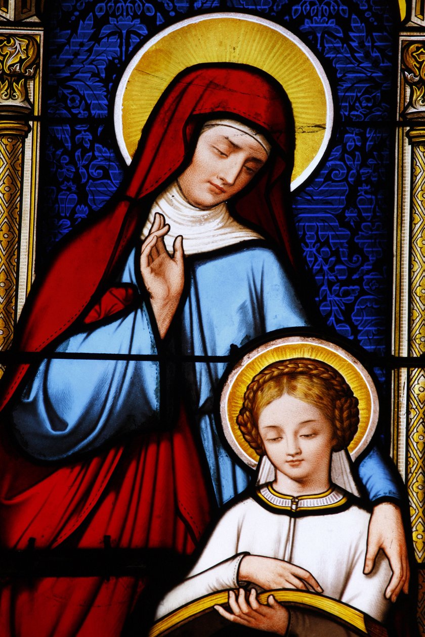 Vidro manchado na catedral de Saint-Louis : Maria ensinada por sua mãe Ann, Blois, França de Unbekannt