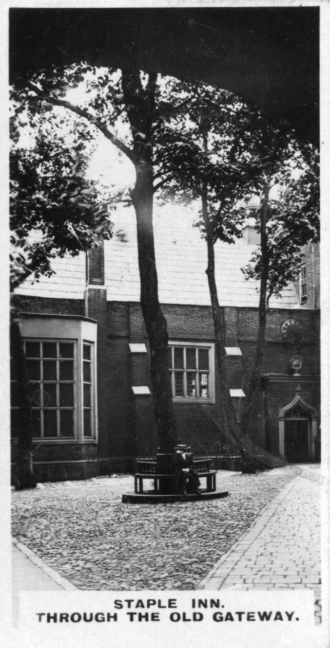 Staple Inn, através do Old Gateway, Londres, c1920s de Unbekannt