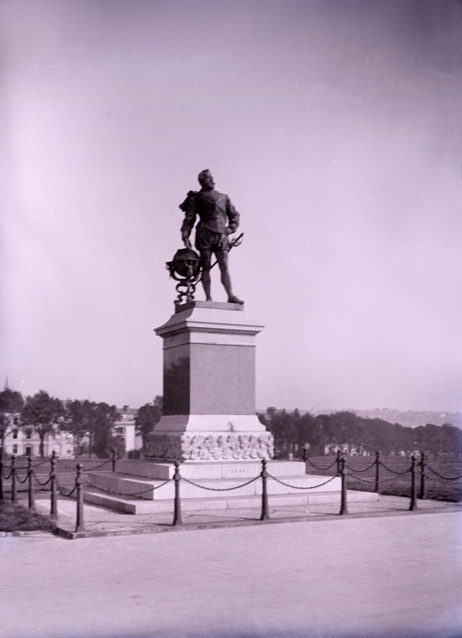 Estátua de Francis Drake em Plymouth em Devon, final do século XIX-início do século XX. de Unbekannt