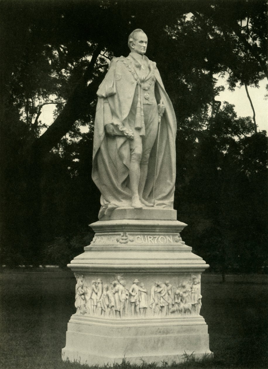 Estátua de Lord Curzon no recinto do Victoria Memorial Hall, 1925. de Unbekannt